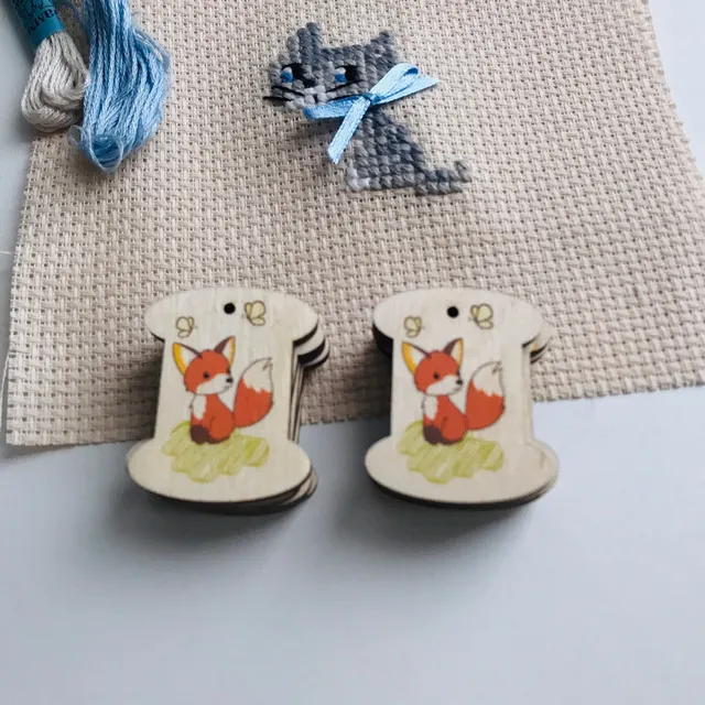 Wooden thread spool little fox-set 10 bobbins