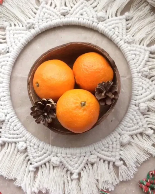 ➰
🎄🎄Мандариновое настроение🎄
➰
Венок рождественский в наличии)🤗
.
500₽ + доставка🙌 ➰ ➰

#макраме 
#рукоделие 
#челябинск
#южноуральск 
#handmade 
#волшебныеузелки 
#узелковоеплетение 
#изделияназаказ 
#плетеныеаксессуары 
#сумки 
#фоторамки 
#браслеты 
#декор 
#аксессуары
#креатив
#ангел
#angel
#macrame
#сувениры
#панно
#кашпо
#bag
#macramebag
#macramedecor 
#macramedesign 
#macramelove 
#macramewallhanging
#macramemakers