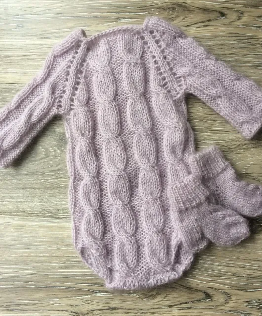 Нежно-сиреневый комплект 💜
Подойдёт и для мальчика и для девочки💜
Размер newborn 💜
Бодик+носочки 1000₽+доставка
Возможно дополнить шапочкой, подушечкой или повязочкой💜

#ньюборнреквизит
#ньюборнпропс
#ньюборнпропс
#фотореквизитноворожденных
#дляфотосессииноворожденных
#одеждадляноворожденных
#вязаныйреквизитдляфото
#ньюборнфотореквизит
#одеждадляфотоноворожденныхколомна
#вналичиитата