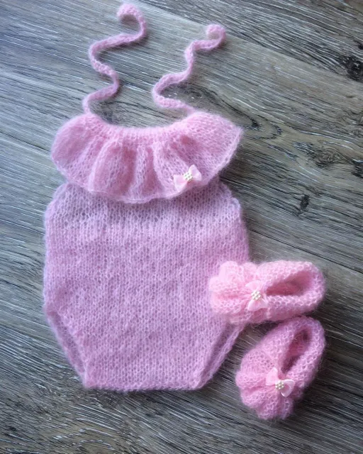 Комплект для малышки из kid mohair🌸
Нежный и пушистый🌸
Бодик на завязочках с открытой спинкой🌸
Размер newborn🌸
900₽+доставка.
В наличии.
Возможно исполнение в белом цвете.
По приобретению ✍️в директ

#вналичиитата