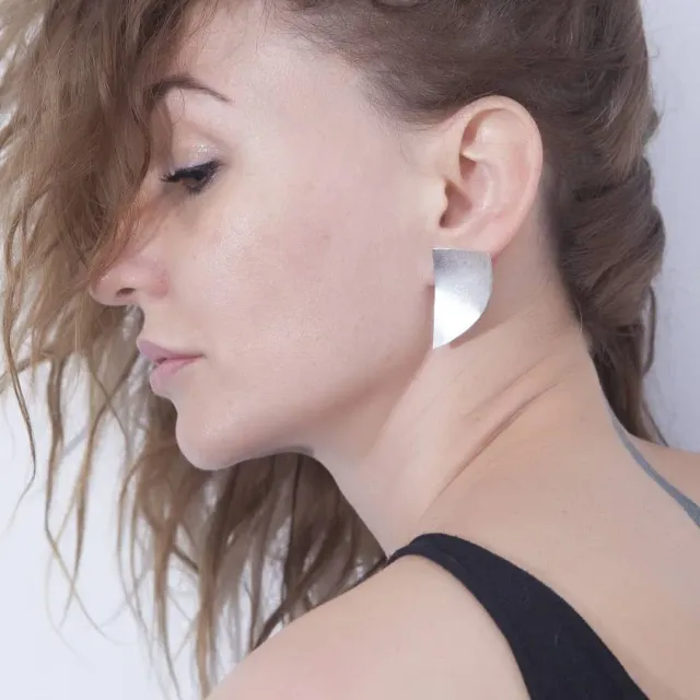 Серьги-клыки.
Агрессивный дизайн для вашего образа
-
#golivearrings#серебро925 #2020#серьгиручнойработы#серьги#дизайнерскиеукрашения