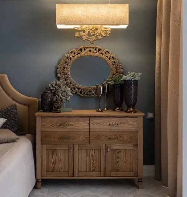 Комод из массива Ясеня! НЕ ШПОН!!!!!✅ Покрытие маслом с воском «Osmo». Все ящики и дверки с доводчиками (плавное закрытие). Изготовлен Нашими мастерами, по проекту @design_a_studia . На заказ сделаем в любом размере, фасоне, цвете!!! 👍👍👍—————————————————————
Тел для заказов : 8-912-826-18-75 Евгений
—————————————————————
#комод #комодназаказ #комоды #комодкиров #комодиздерева #комодиздереваназказ #деревяннаямебель #деревяннаямебельназаказ #комодизясеня #мебельвспальню #мебельвспальнюназаказ #мебельизясеня #мебелькиров #спальныйгарнитур #массив43