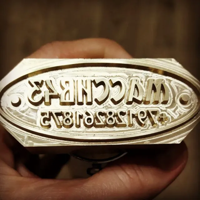 Будем клеймить все подряд)))! 💪👍👍👍
#своедело #своёклеймо #клеймо #мебельиздерева #деревяннаямебель #столярнаямастерская #мебельназаказ #деревянныеизделия #творчество #массив43