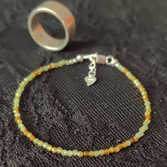 🥰

💎Зелёный гранат
Фурнитура серебро 925 пробы

12-14/02
@delhibazar 
Арбат 24, 2й этаж
С 12.00 до 20.00
Вход свободный 
 #кольеизнатуральныхкамней
#украшенияснатуральными камнями #украшениясгранатом #браслетымосква #браслетизнатуральныхкамней #натуральныекамни #украшенияизнатуральныхкамней #деньвалентина #деньвсехвлюбленных #oxy_jewellery