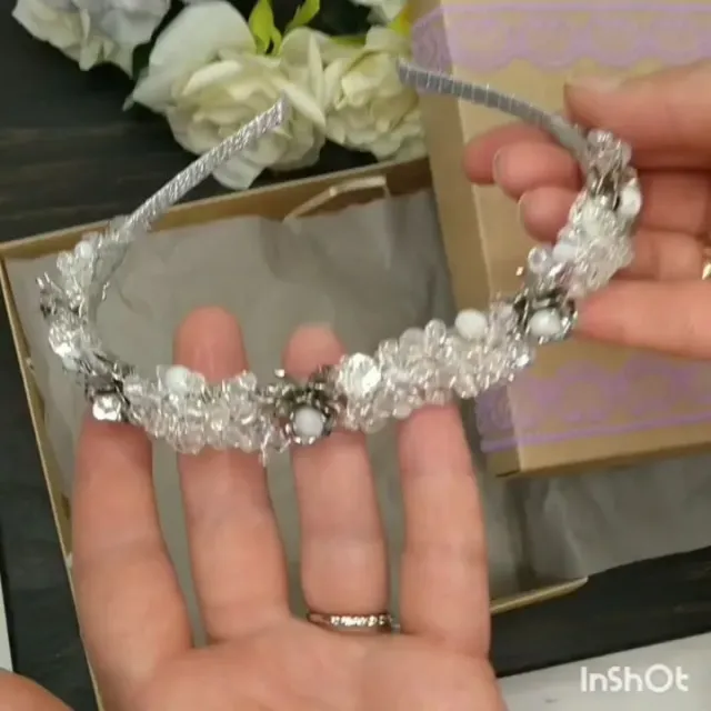 Bridal floral band 
#bride #bridalhairvine #bridaldiadem #bridaltiara #bridalaccessory #weddigjewelry #weddingaccesories #weddingcrown #weddingtiara #свадебнаяветочкадляволос #свадебныеукрашения #свадьбаодесса2019 #свадебныеукрашения #свадебнаякорона #свадебнаядиадема #украшениявприческуневесты #украшениянавыпускной #украшениядляневесты #украшениянасвадьбу #украшенияручнойработы