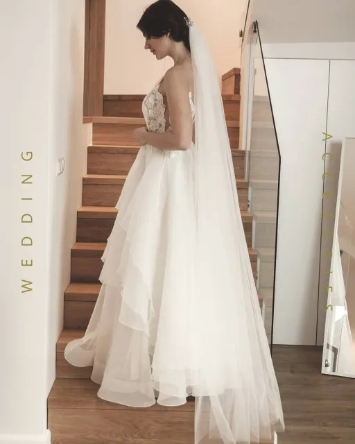 Did you know that we also sew personalized veils? 😍 In our atelier you can order such a classic plain veil made of delicate Italian tulle:
👉 in any color,
👉 any length,
👉 with any finish (comb, eraser, hairpins) 
The price of a veil 170 cm (67 in) long is 49 EUR. ---
You can order that kind of veil here:
👉 Link in bio https://www.etsy.com/listing/791720743/

#veil #weddingveil #weddingaccessories #bohoweding #weddingboho #rusticwedding #bohobride #rusticbride #wedding #wedding2020 #wedding2021 #romanticbride #romanticwedding #bridetobe #bridetobe2020 #bridetobe2021

Model: @tanushka_teti
Photos: @ninelzakaryan_photo
MUA: @olahajto