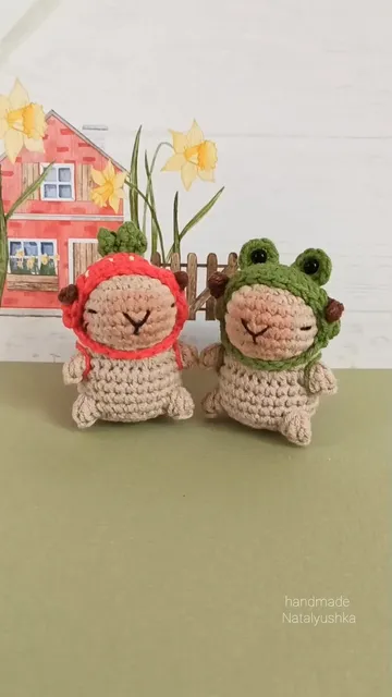 Crochet toy capybara
5 cm. (2")
#capybaratoy #capybarafrog #capybarastrawberry