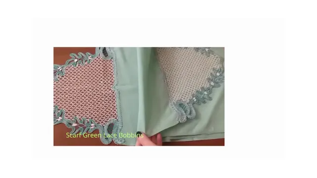 Green lace scarf. Lace on bobbins.