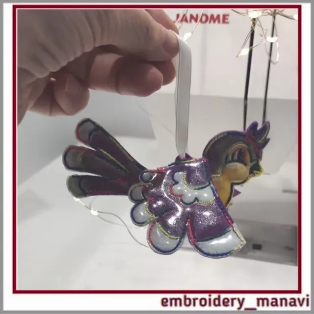 ITH Applique Bird – Easy 4x4 Embroidery Gift with Video Guide  #ITHdesign #BirdOrnament #ChristmasEmbroidery #AppliqueArt #FeltCraft #HolidayGift #MachineEmbroidery #HandmadeDecor #EmbroideryLove #CreativeStitching