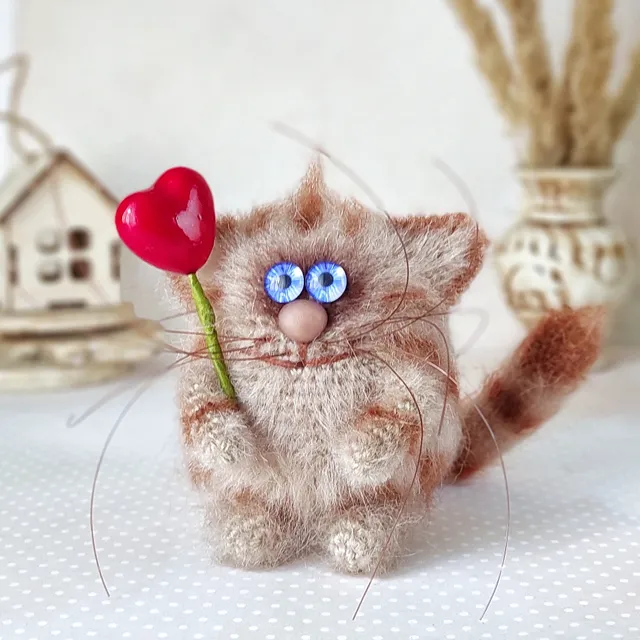 Custom order.
This interior cat shows your LOVE for anyone you want to impress this Valentine's Day!