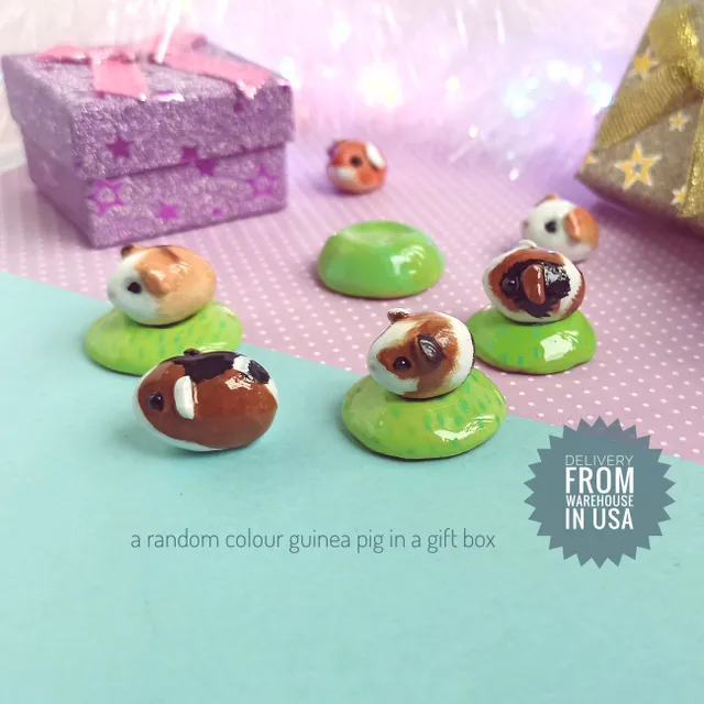 Welcome to my new store of realistic pet sculptures. 
The first items are in stock in the US 
and will be on their way to you quickly. 
These items are limited in quantity, 
all at a discounted price, and will not be repeated. 
Don't miss these items with an asterisk in the photo.