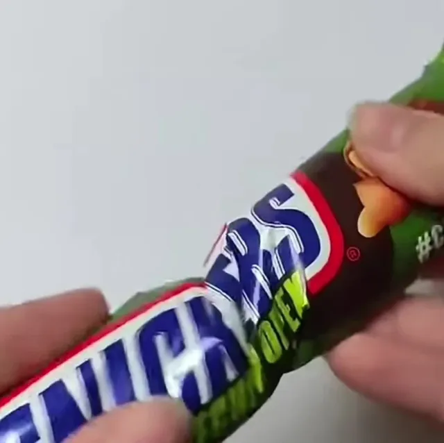 Chocolate candies hazelnut hazelnuts "SNICKERS"🍫
