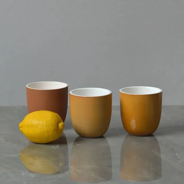 Завершаем наш первый тест глазурей на новом дизайне кофейных чашечек коричневооттенковым трио. 😊 Одна глянцевая и две матовых. Заказать можно любое количество. 👍 

#чашка #кофейнаячашка #керамика #цвет #палитра #глазурь  #дизайн #посудадлядома #посуданазаказ #ручнаяработа #покупайуместных #электросталь #сделановэлектростали #ceramic #cup #coffeecup