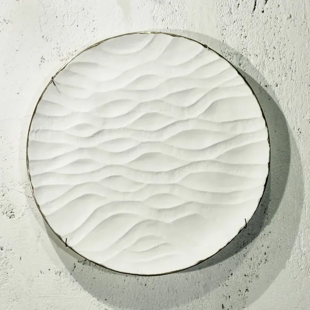 Декоративные тарелки из костяного фарфора, матовые (бисквит),ручная работа, золото. d 29 см.  #фарфорручнойработы #костянойфарфор #золото#домашнийдекор #предметыинтерьера #посудаизфарфора #finebonechina #whiteporcelain #gold #homdecor #handmade