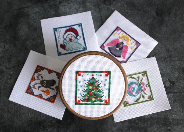Another miniature for Christmas cards is done! ☺♥