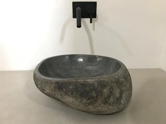 .
Раковина из массивного природного камня – галечного валуна с  тропических островов Индонезии🌴
❇️Каждый экземпляр умывальника из природного камня – уникальный, один в своём стиле по форме, дизайну, и цветовой гамме.
.
.

#banglo#раковиныbanglo#раковинаизокаменелогодерева#раковиныизкамня #раковиныизнатуральногокамня #раковинаизоникса #раковинаизмрамора #работаскамнем#дизайнерскаяпродукция #декорванной #ваннаякомната #аксессуарыизкамня #раковинадляванной#элитнаясантехника#лофт #лофтдизайн #лофтинтерьер #ваннаякомнатадизайн #дизайнподключ