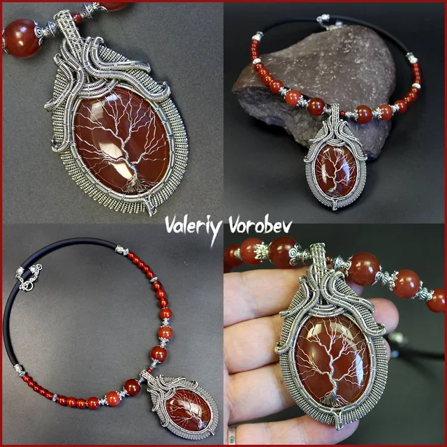 The Tree of Life necklace is handmade with natural birthstones. The Tree of Life pendant is made of nesilber wire and a 30 x 40 mm carnelian cabochon using the