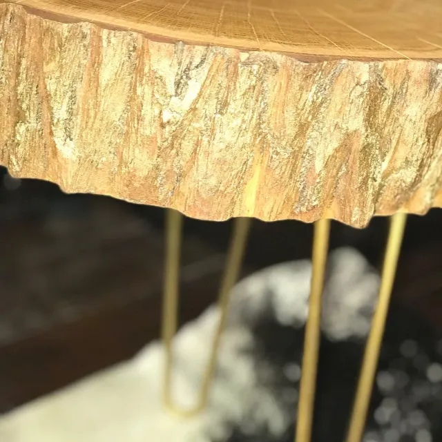 И в арт-деко и в этно и в модерн и в любой другой интерьер впишемся с удовольствием #интерьер#дизайн#столиккофейный#чайный#артдеко#эко#экостиль#этно#лофт#модерн#сотрудничаемсдизайнерами#дуб#слэб#карагач#дерево#сделанслюбовью#ручнаяработа#