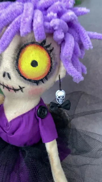 CREEPY CUTE DOLL . HALLOWEEN PARTY