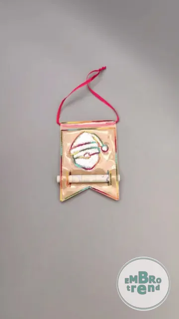 Don't know what to give? Don't want to neglect your loved ones? A Christmas wallet is a way out of the predicament. #InTheHoopdesign #moneyflag #Christmaswallet #treeornament #embroideryApplique #ProjectITH