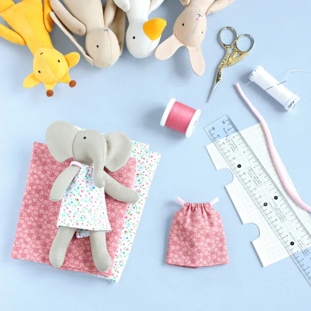 Who said tiny dolls can’t have a fashion moment? Sew this adorable sundress in 30 minutes – grab free sewing pattern!