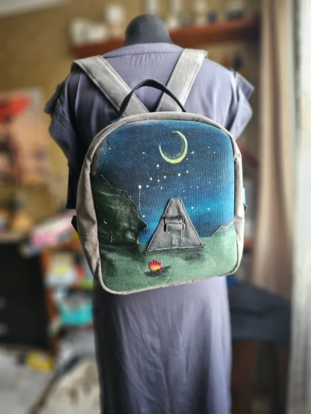 Backpack is ready for walks ☺️