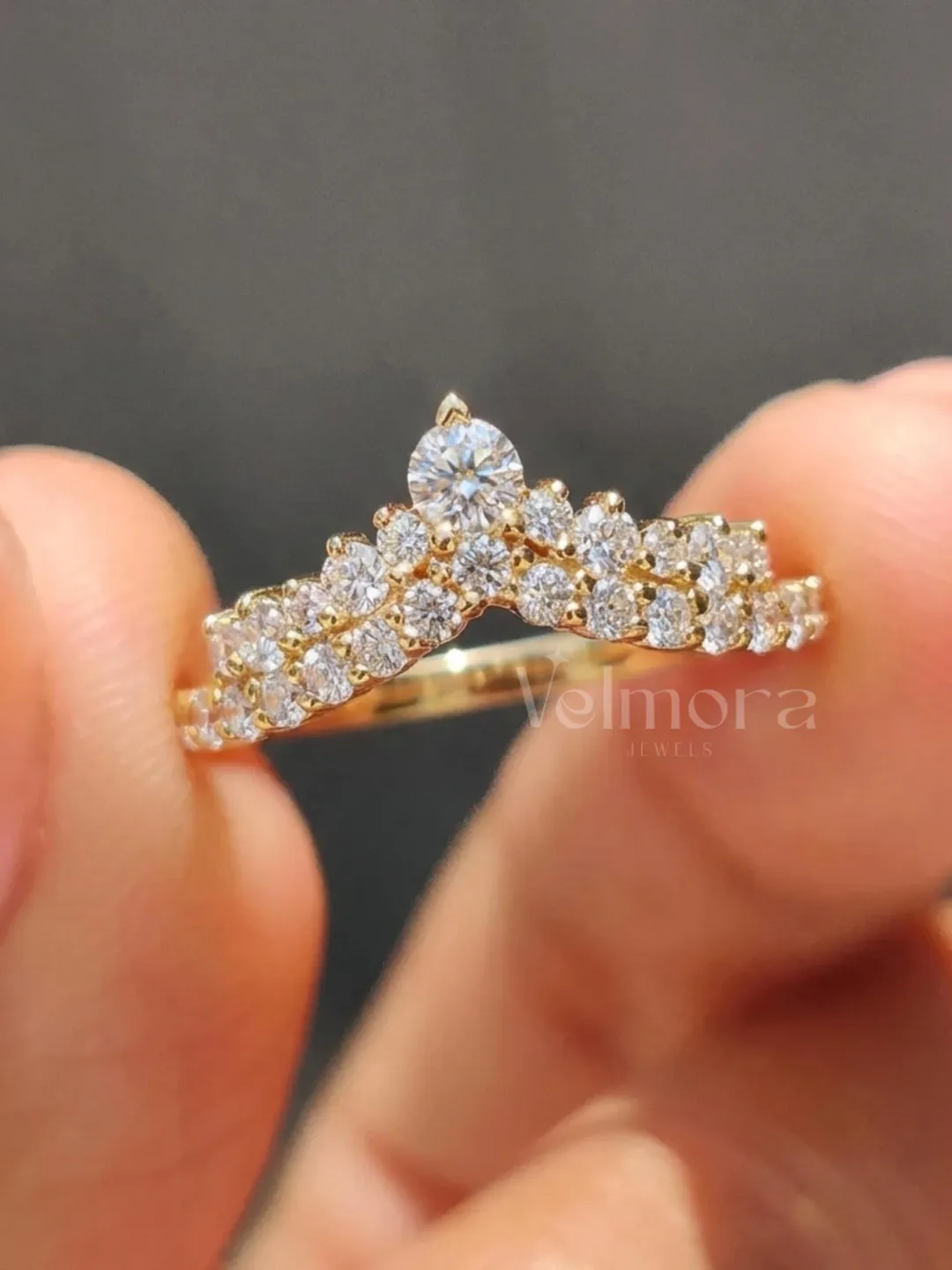 Curved Crown Wedding Band, Cluster Diamond Style Ring, Princess Bridal Anniversary Gift for Her