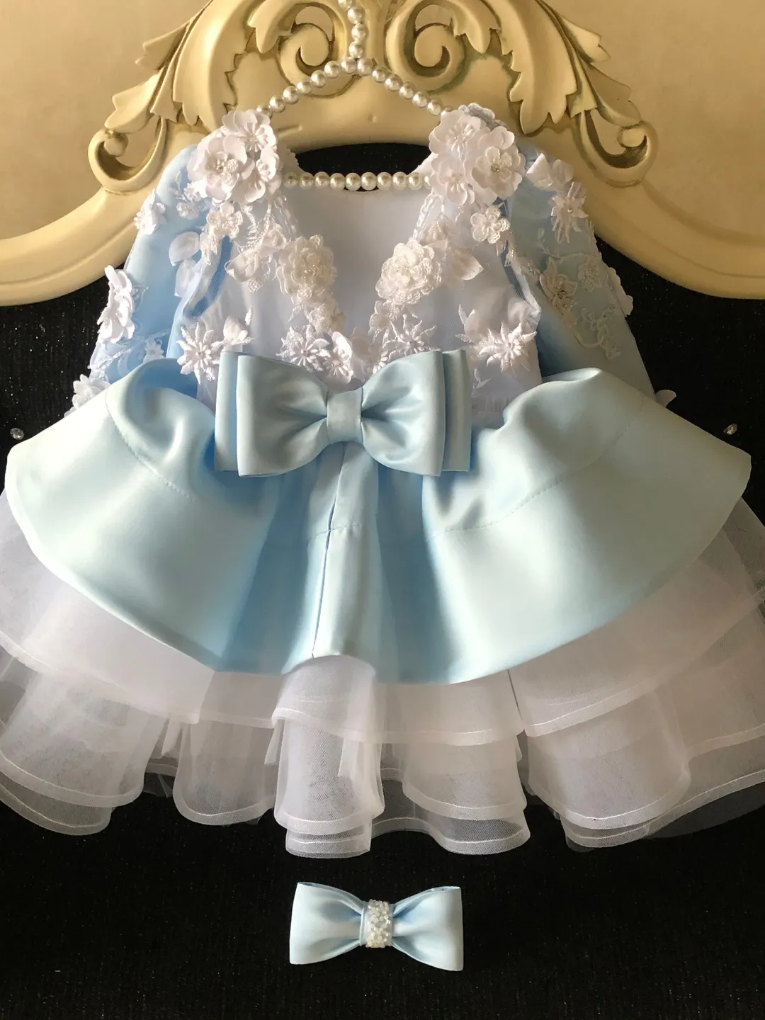 Dress with lace, 3d flowers, pearls. Blue and white tutu dress with bow clip. Flower girl dress with 3d flowers and and bow clip for hear.