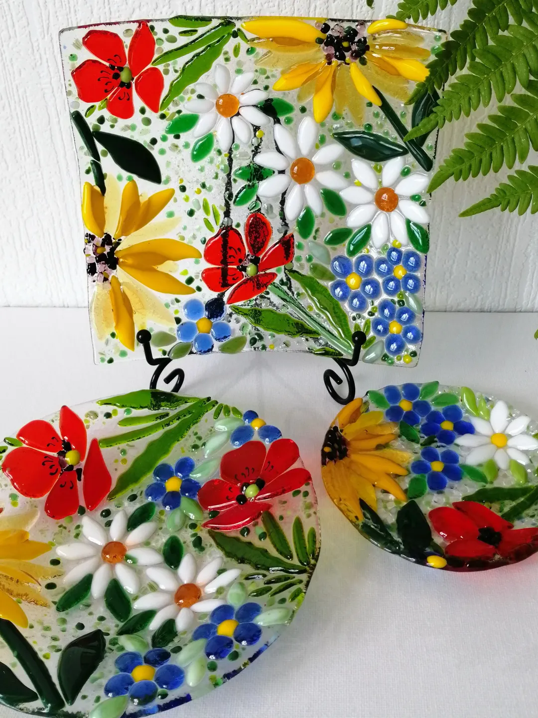 Set of 3 decorative fused glass plates with flowers - Summer theme fused dessert plate - Fused glass art