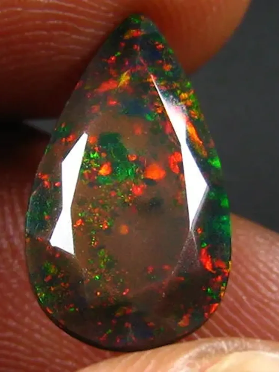 3.01 CT World class 3D Red Flash Pattern 100% Natural Welo Black Opal Cut Gemstone