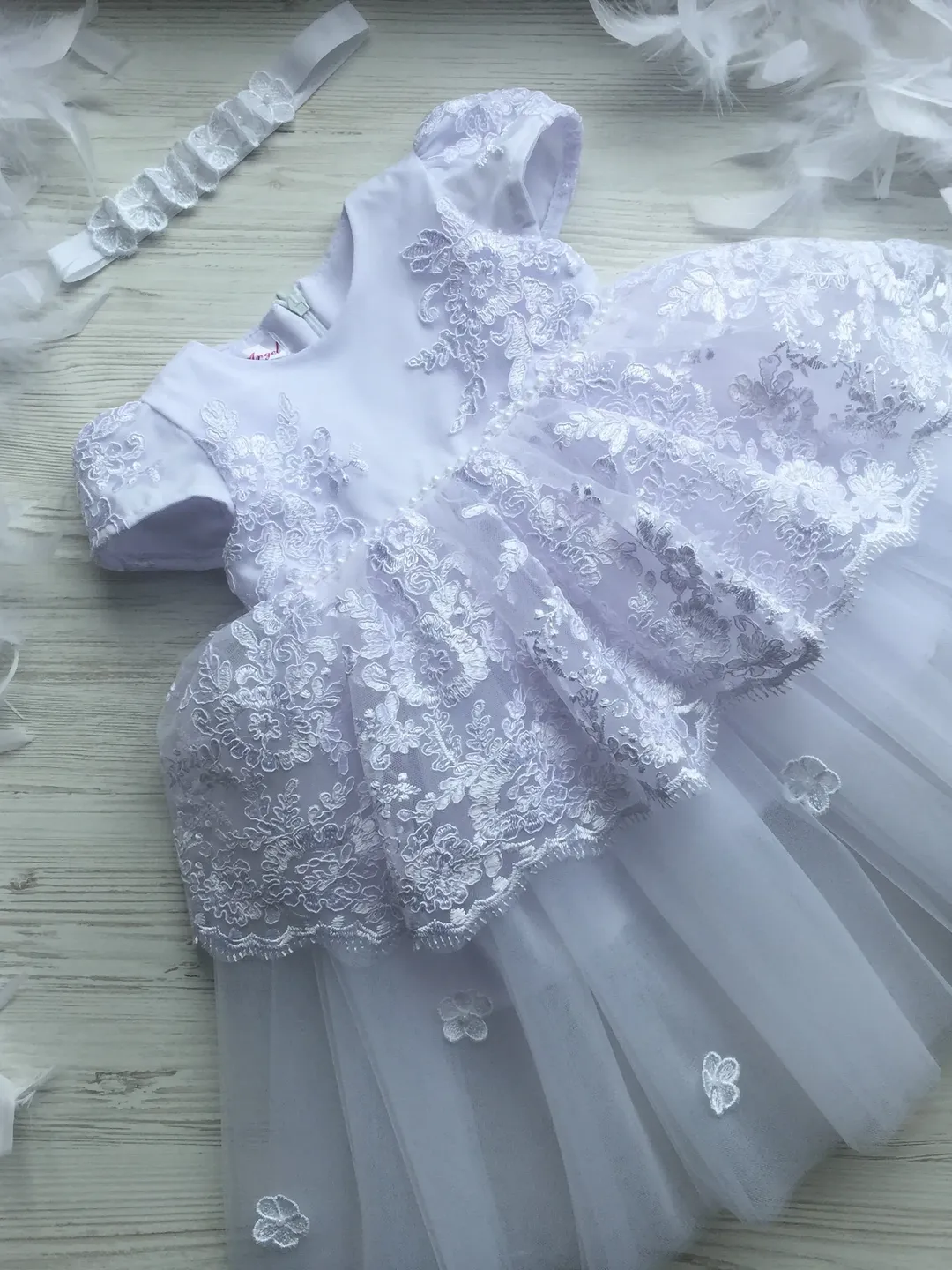 White dress with lace, pearls, 3d flowers and headband with 3d flowers. Baptism dress for baby girl. Christening gown for girl.