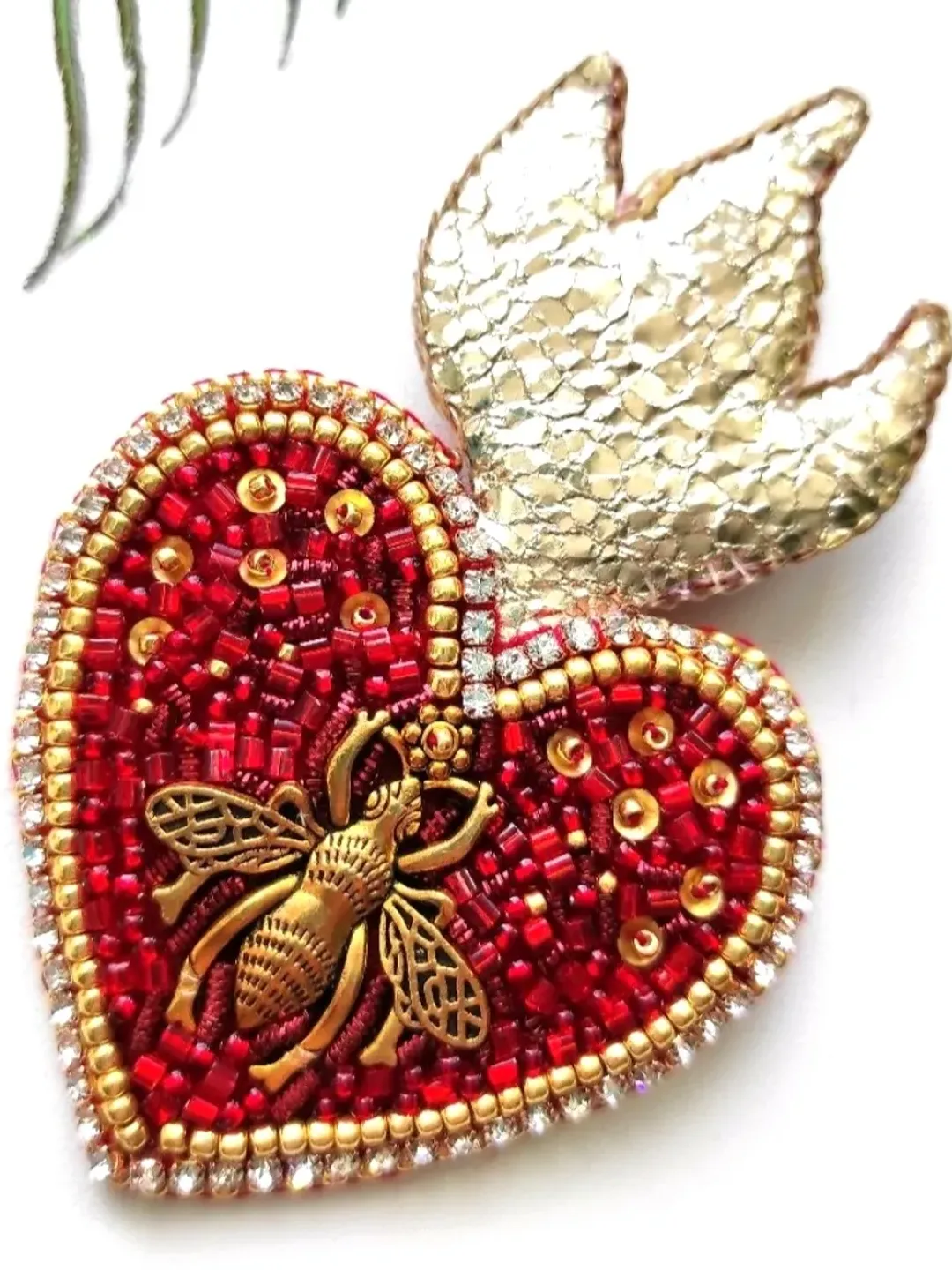 Beaded heart brooch, heart pin, burning heart brooch, heart, heart pin, hearts, brooch, bead brooch, gift for her, pin