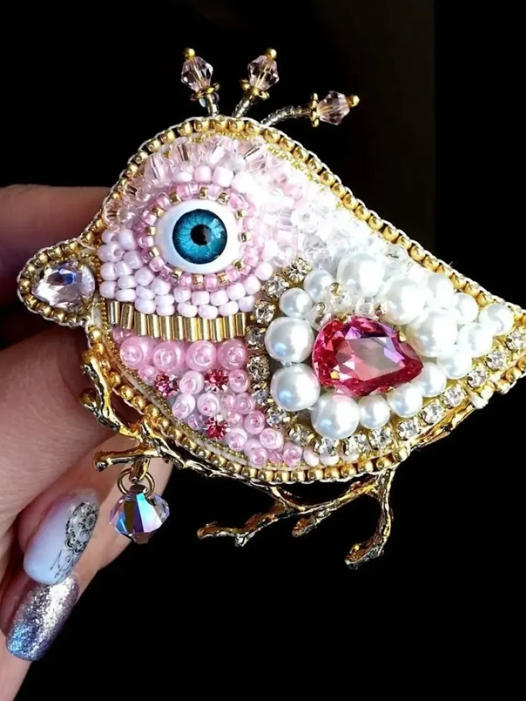 Pink bird brooch, bird brooch, brooch pin, beaded brooch, mothers day gift, handmade gifts, brooch, birds, hand embroide