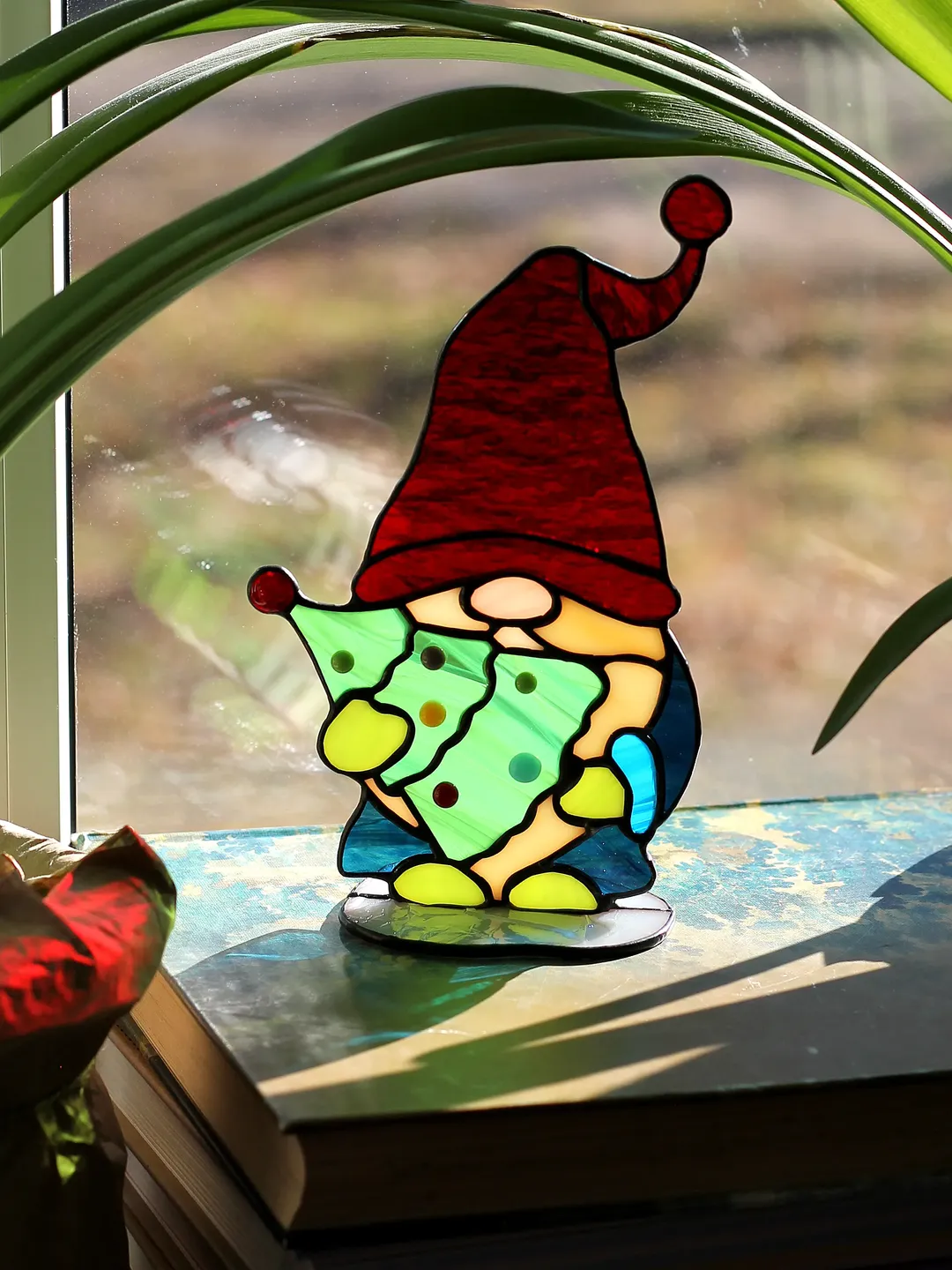 Stained Glass Suncatcher, Stained Glass Panel, Christmas Gnome Decor, Suncatcher Gnome & Christmas Tree, Christmas Decor