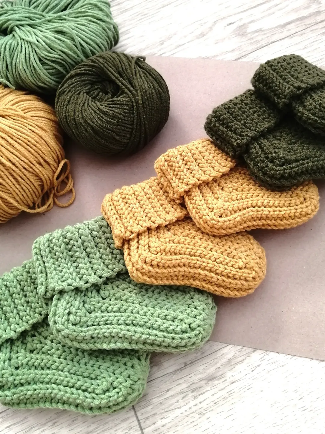 Set Hand Knitted warm Newborn and Preemie Socks Baby vegan socks Gifts Presents box for newborns Organic Babies Socks