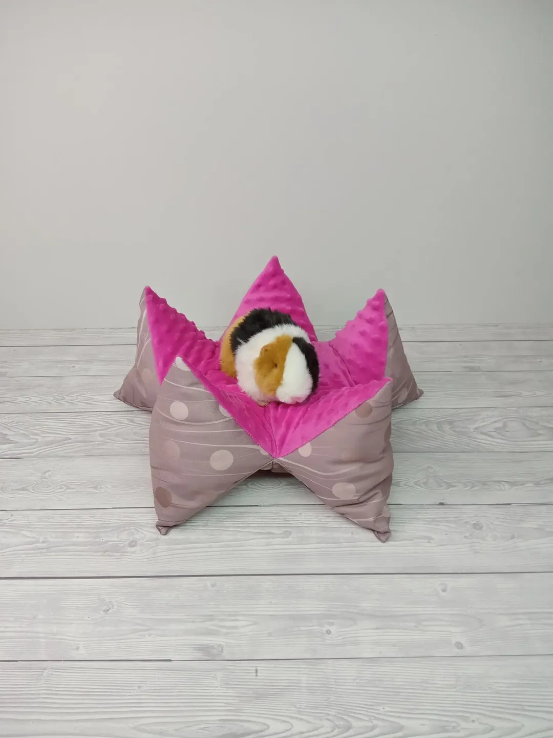 Guinea pig bed, kitten bed, bunny bed, chinchilla bed, pet furniture, designer small dog bed, pet supplies, pet pillow
