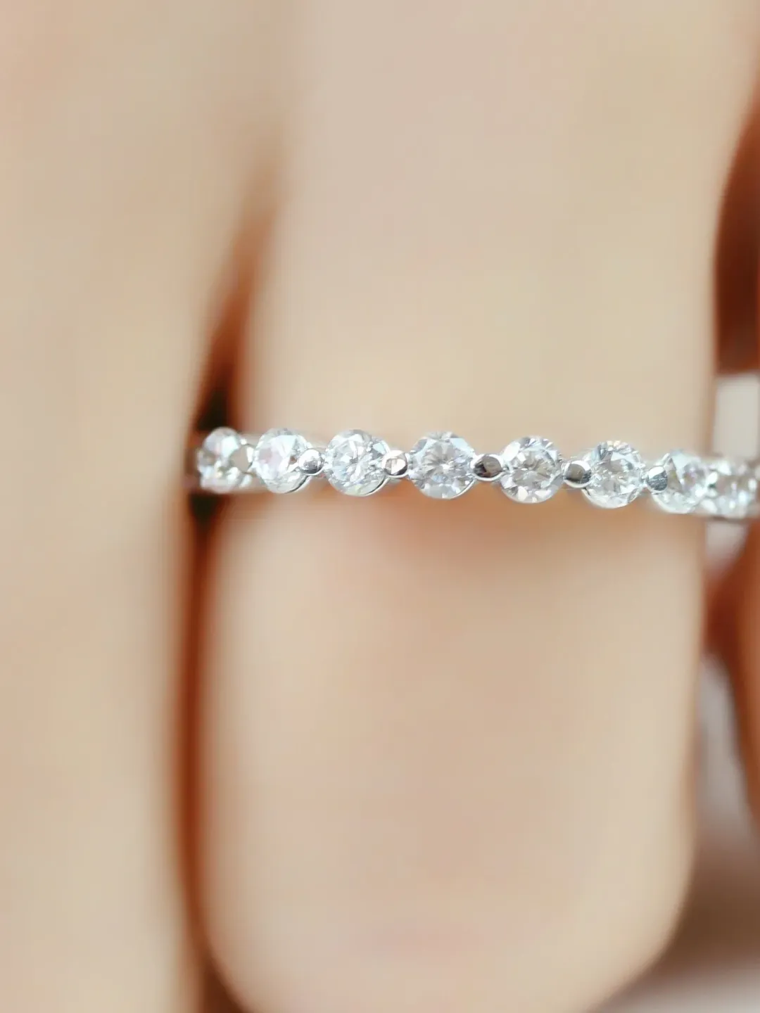 SHARED PRONG RING | Half Eternity Round Diamond Modern Wedding Ring ...