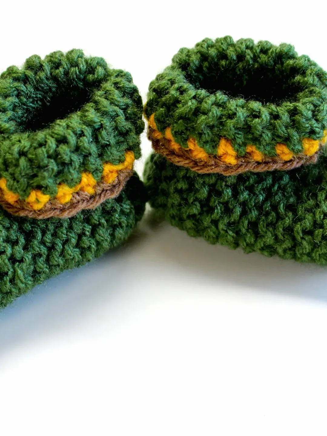 Green and Orange Baby Booties, Baby's First Shoes, Knit Yarn Socks, Newborn Photoshoot Prop, Expectant Parents Photography, Baby Shower Gift