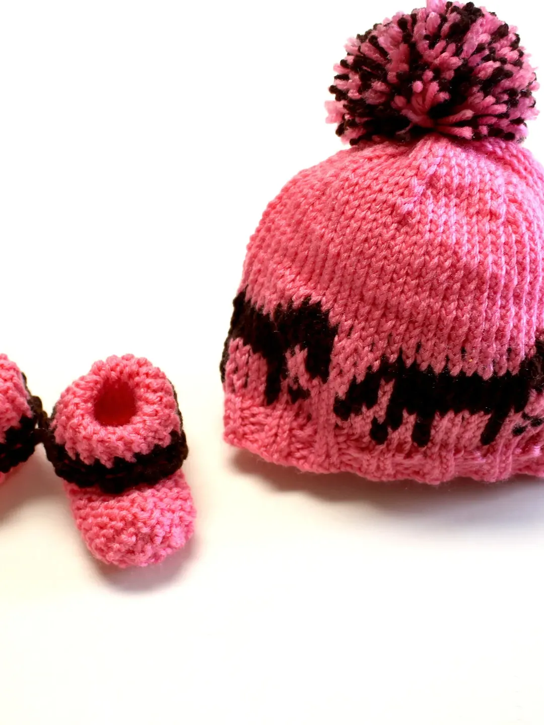 Cowgirl Hat and Booties Set, Expectant Parents Baby Shower Gift Ideas, Pink and Brown Horse, Photoshoot Props, Newborn Crib Hat and Shoes