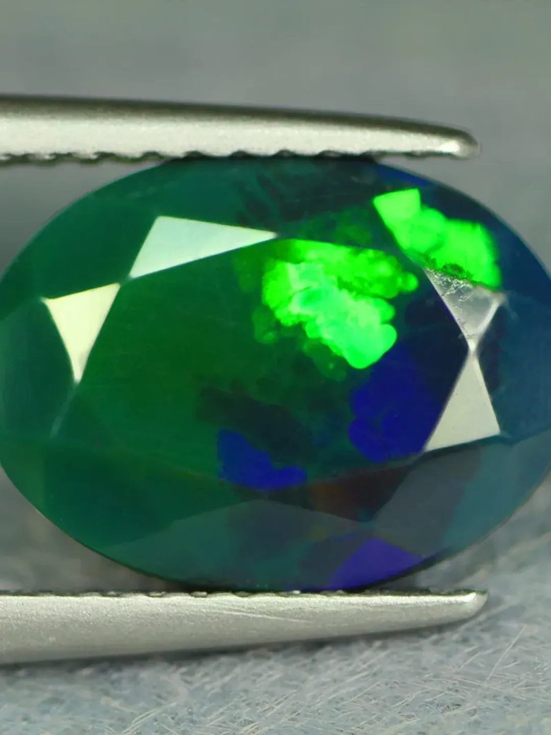 2.50 CT World class 3D Green Flash Pattern 100% Natural Welo Black Opal Cut Gemstone