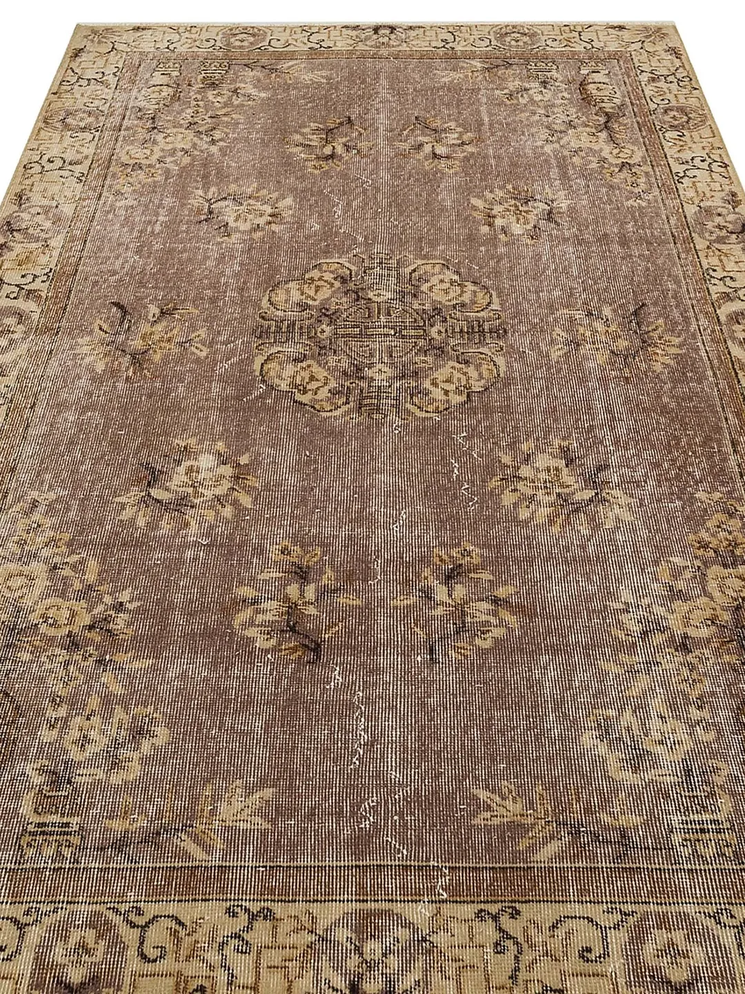 uxurious Wool Vintage Turkish Rug, Elegant Home Decor, 4.7 x 6.8 ft