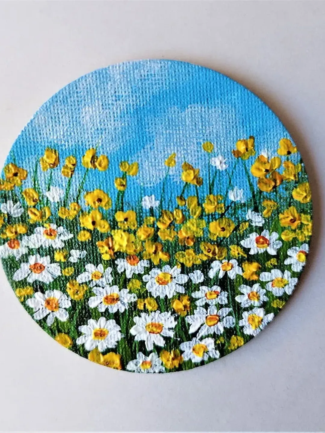 Mini painting, Daisies paintings, Wildflowers acrylic painting