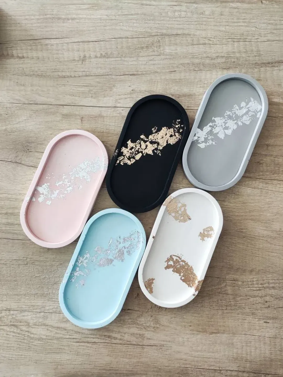 Decorative tray | Jesmonite Tray | Jewerly dish | Candle Holder Tray | Silver flakes tray