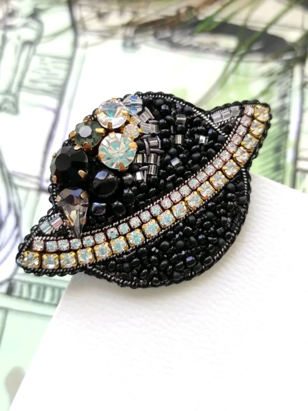 Black Saturn brooch, beaded brooch, embroidered brooch, space pin, planet pin, brooch pin, handmade brooch, gift for her