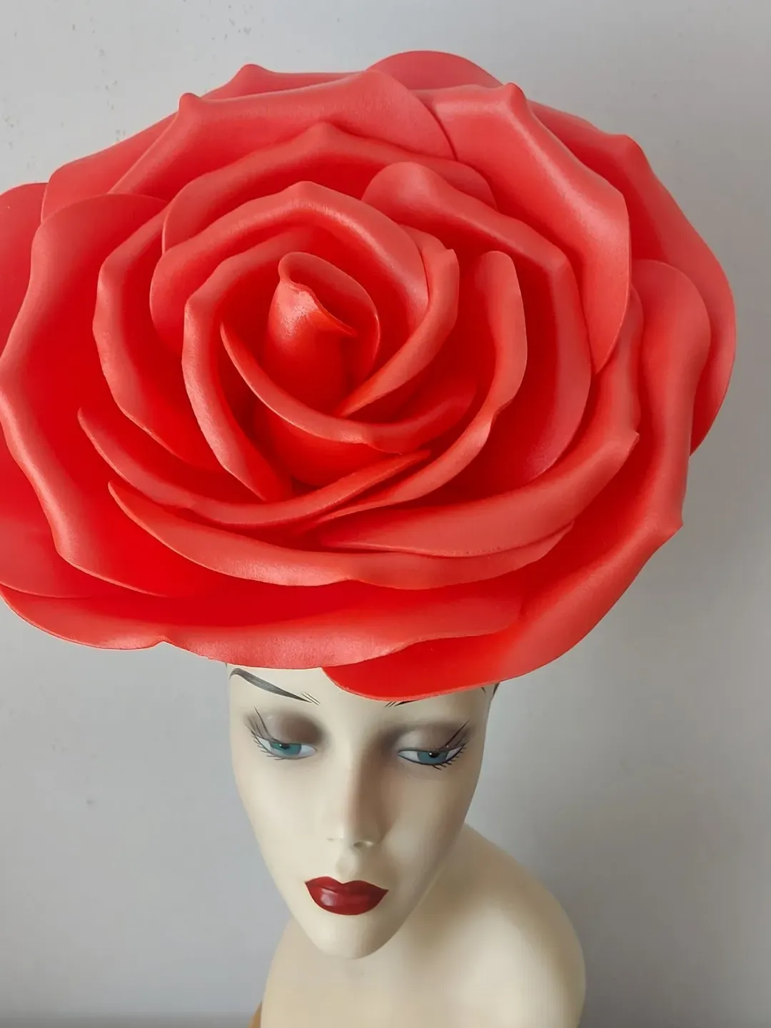 Large red Poppies hat Fascinator Kentucky Derby Red bloom  display picture 1