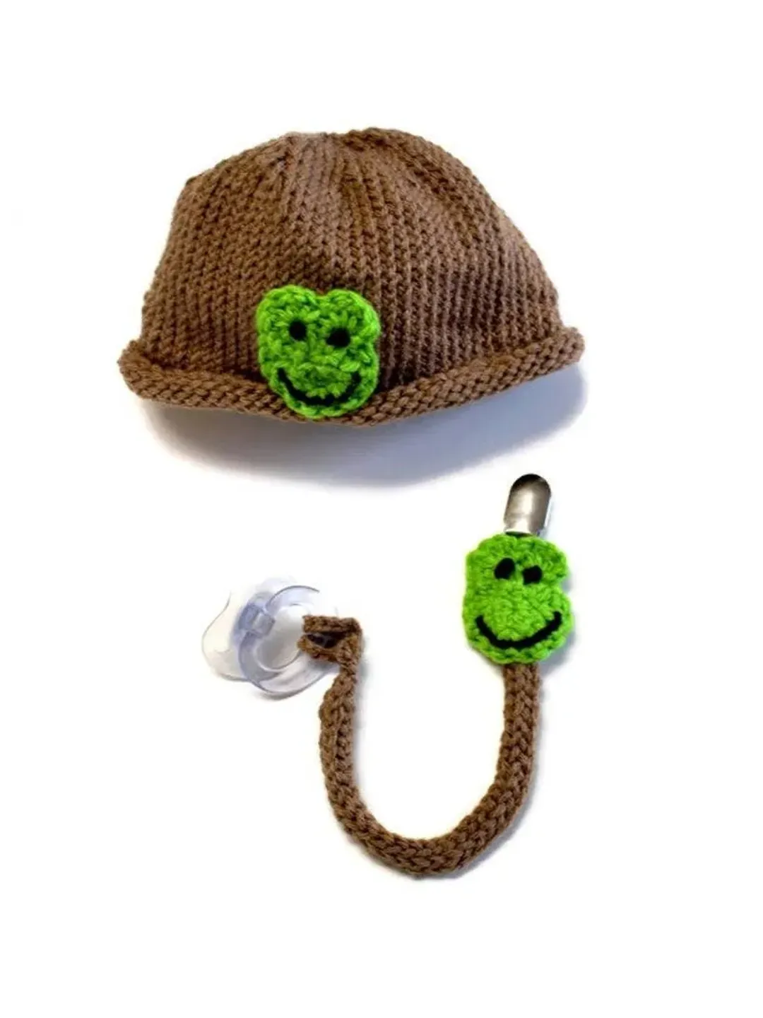 Yarn Frog Face Hat and Pacifier Clip Set, Newborn Crib Hat, Baby Shower Gift Ideas, Infant Clothing Gift Set, Green Beanie, Paci Toy Clips