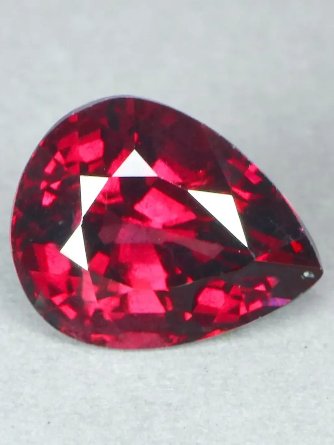 2.36 CT Awesome Luster Rare 100% Natural Reddish Pink Rhodolite Garnet