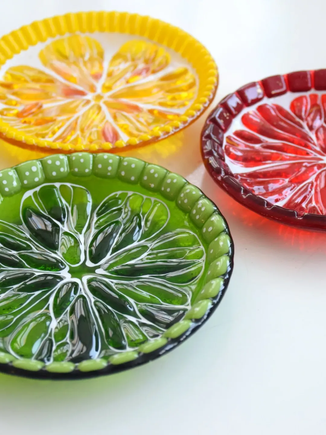 Small decorative fused glass dishes for lemon, fruit - Dessert serving handmade bowls