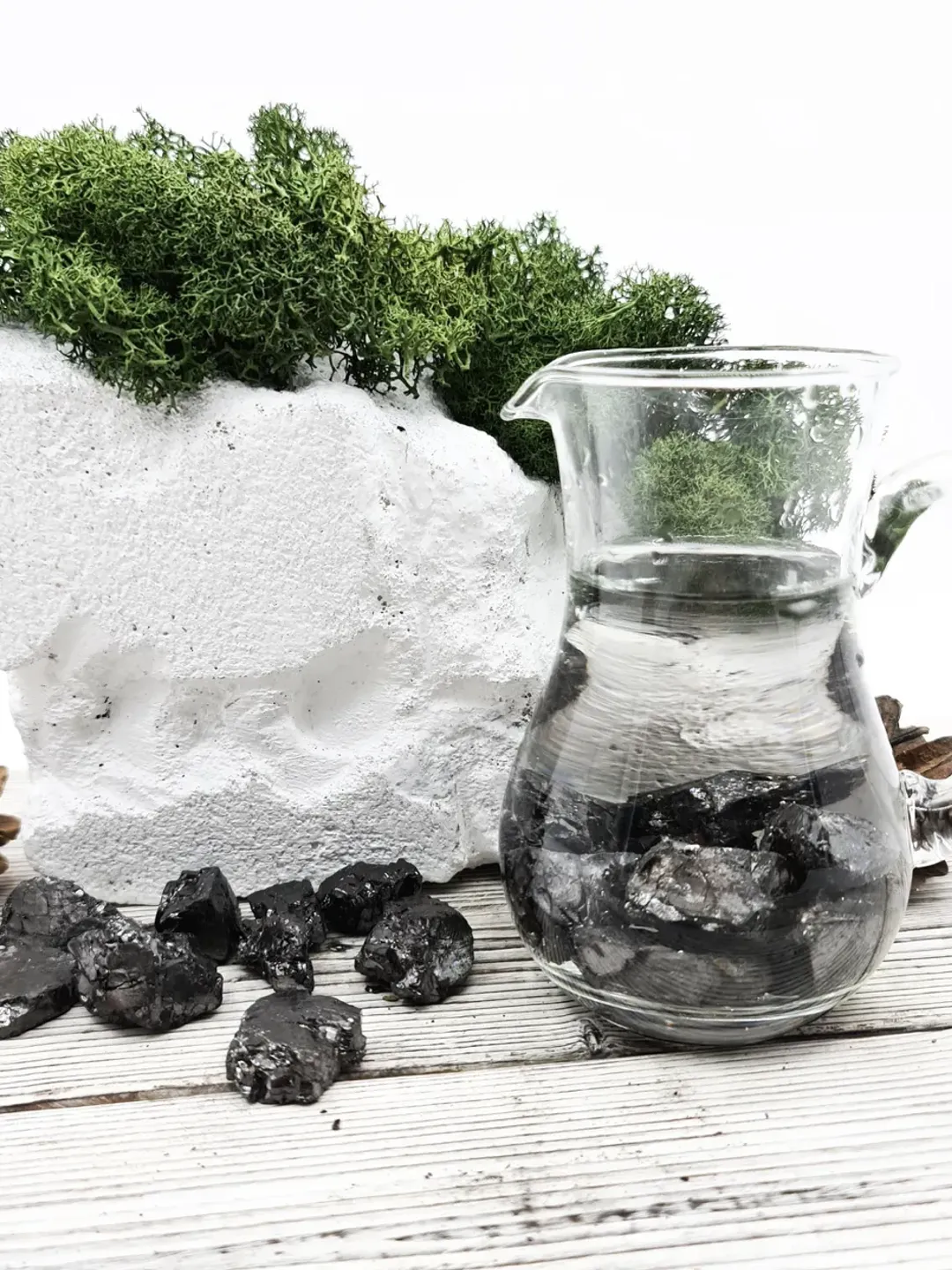 Elite shungite for water purification and mineralization