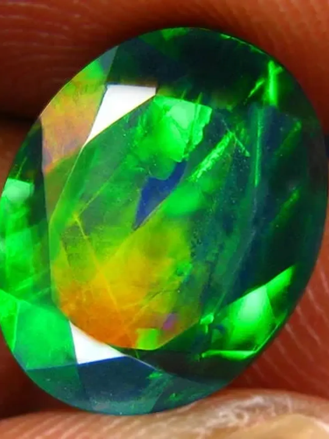 4.10 CT Exquisite 3D Broad Flash Pattern 100% Natural Welo Black Opal Cut Gemstone